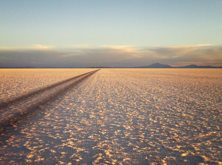 Sunset salar de uyuni bolivia