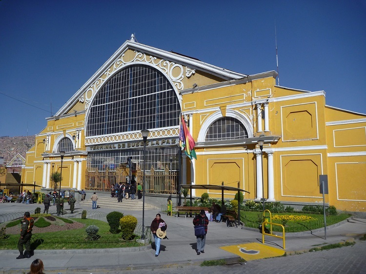 bus-terminal-la-paz-bolivia