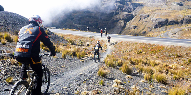 route of death la paz tour